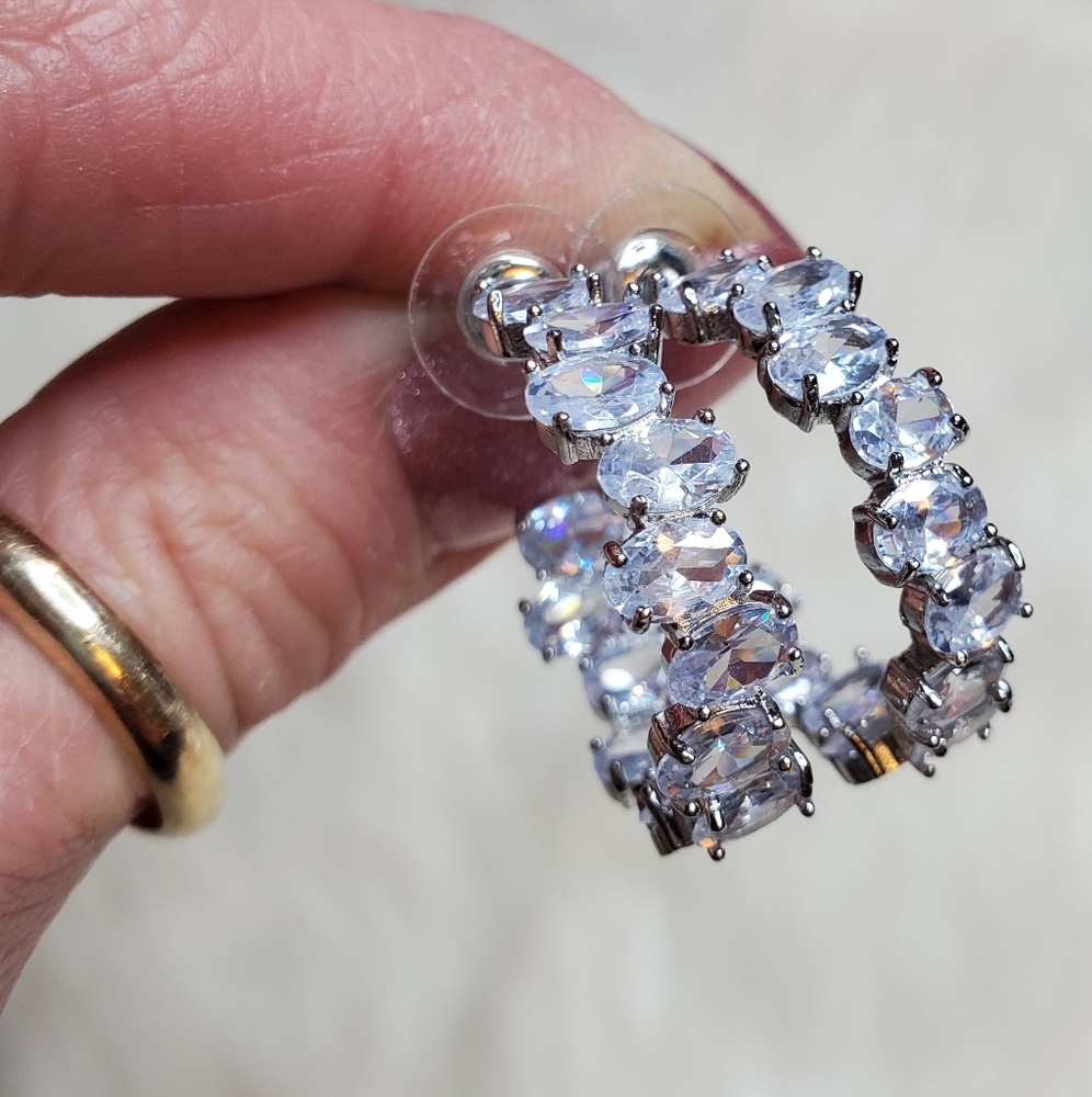 Cz medium hoops - Picture 4 of 6